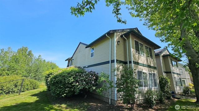 617 W Horton Way Unit 207, Bellingham, WA 98226 - view of side of property