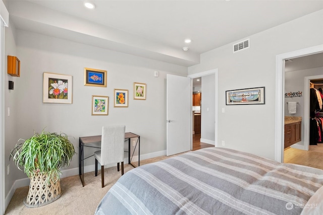 bedroom featuring baseboards, visible vents, light colored carpet, a spacious closet, and recessed lighting