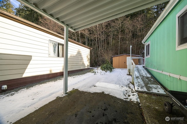 exterior space featuring a shed