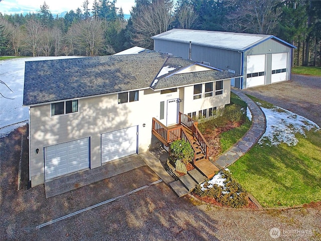 view of front of home featuring a garage