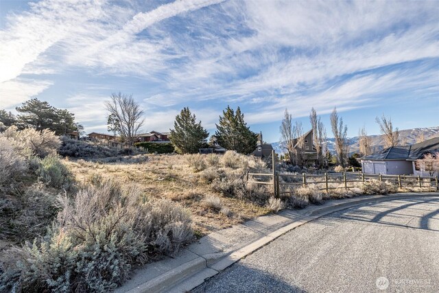 155 Stoneybrook Ln, Wenatchee, WA 98801