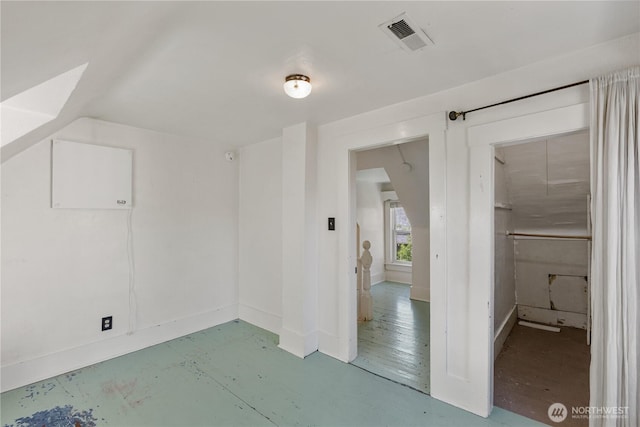 205 S Division, Cashmere, WA 98815 - bonus room featuring baseboards