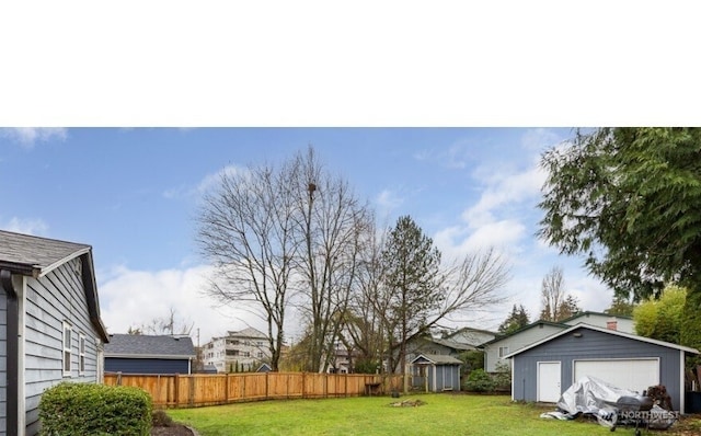 Listing photo 2 for 14531 31st Ave NE, Shoreline WA 98155