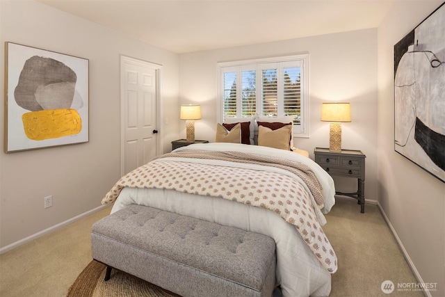 view of carpeted bedroom