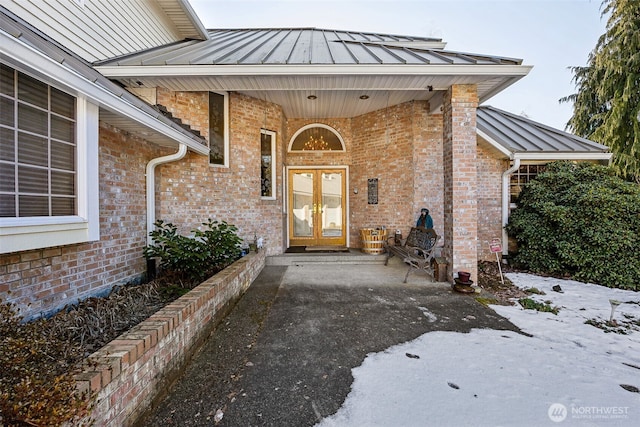 doorway to property with a patio