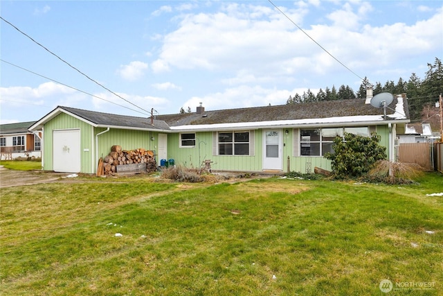 1507 39th St, Anacortes, WA 98221 - rear view of house featuring a yard