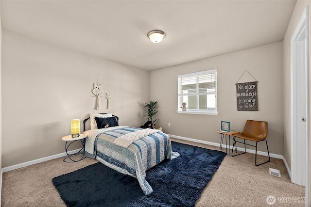 bedroom with carpet