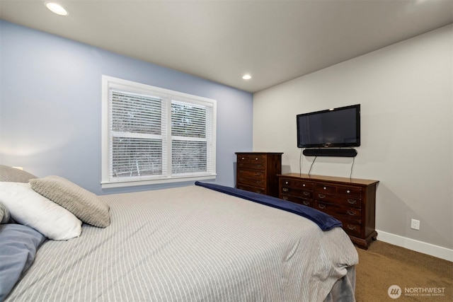 view of carpeted bedroom