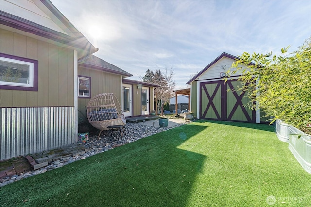 view of yard with a shed