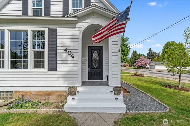 404 N Maple St, Colville, WA 99114 - property entrance featuring a yard