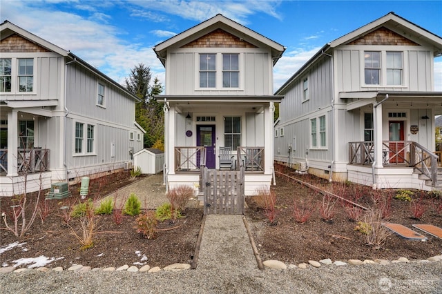 view of front of property with a porch