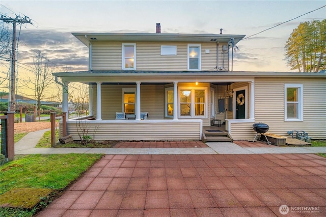 view of front of house featuring a porch