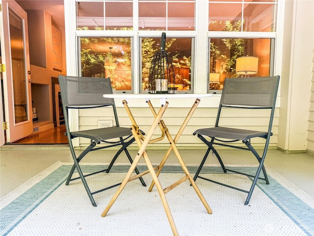 8500 Main St Unit F212, Edmonds, WA 98026 - view of sunroom