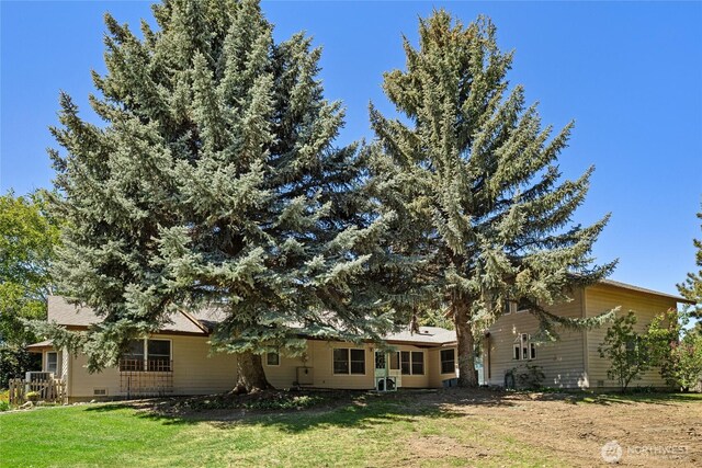 3701 Robinson Canyon Rd, Ellensburg, WA 98926 - rear view of property with a yard
