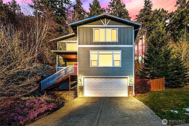 view of front of property featuring a garage