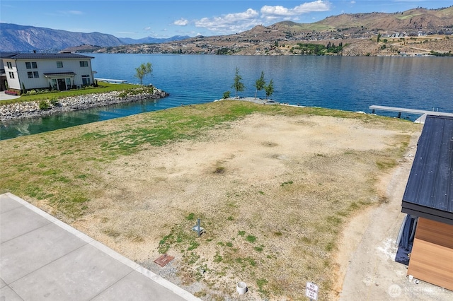 102 Trout Ln, Chelan, WA 98816