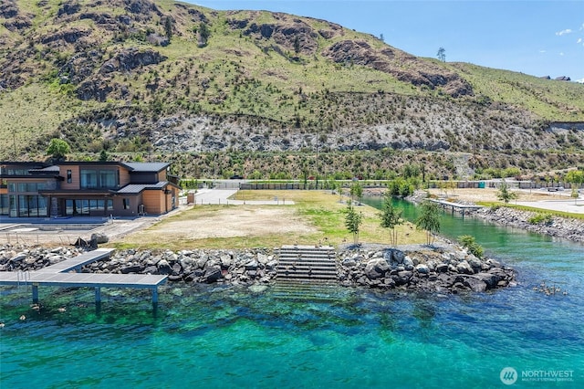 102 Trout Ln, Chelan, WA 98816