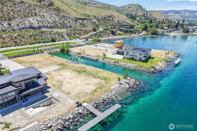 102 Trout Ln, Chelan, WA 98816