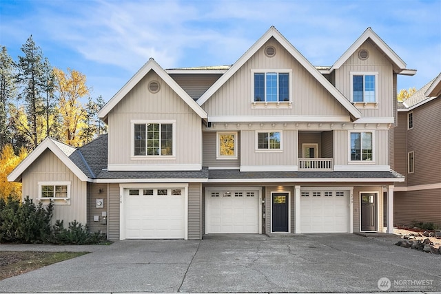 view of front of property featuring a garage