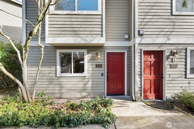 view of property entrance