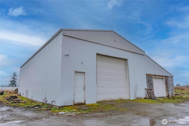 view of detached garage