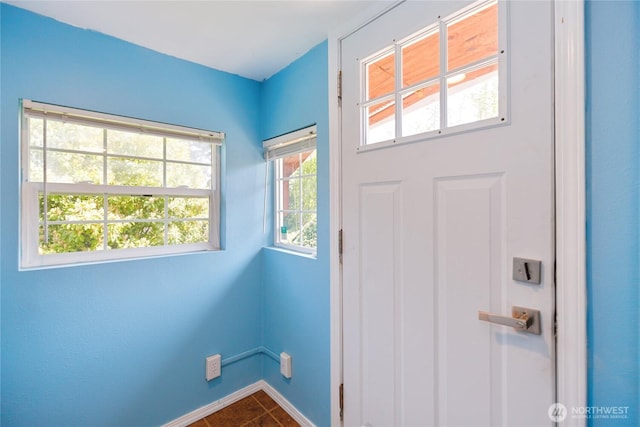 1314 N Callow Ave, Bremerton, WA 98312 - entryway featuring baseboards