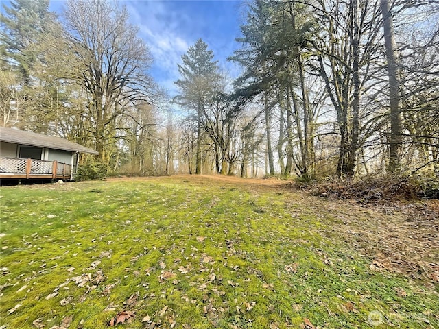 7116 Comanche Ln SW, Olympia, WA 98512 - view of yard with a deck