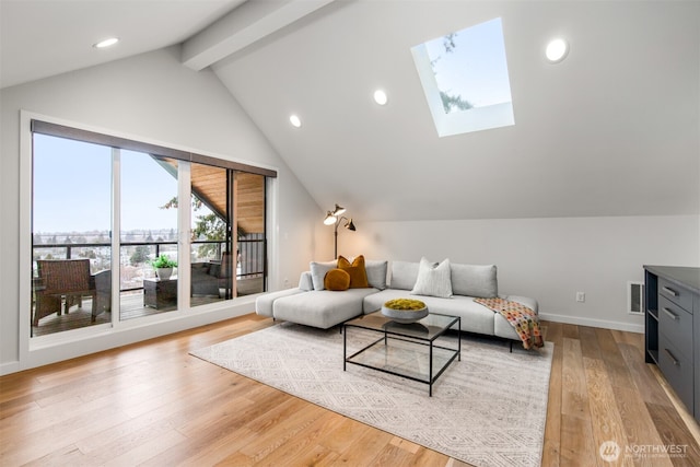 living room with recessed lighting, visible vents, light wood-style flooring, lofted ceiling with skylight, and baseboards