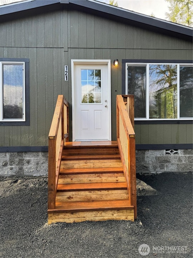 view of property entrance