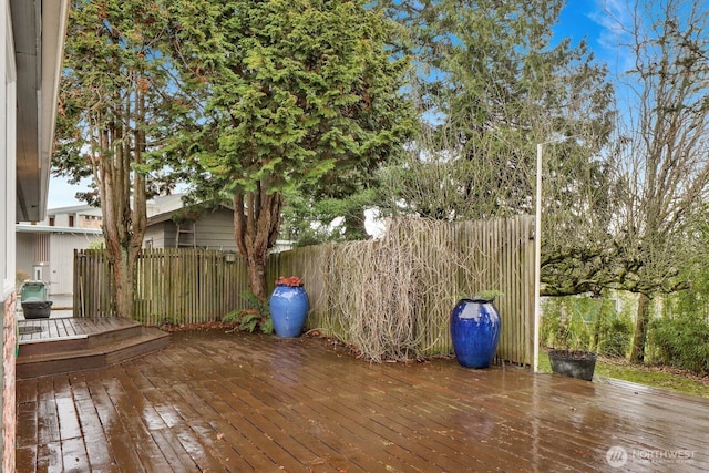 deck with fence