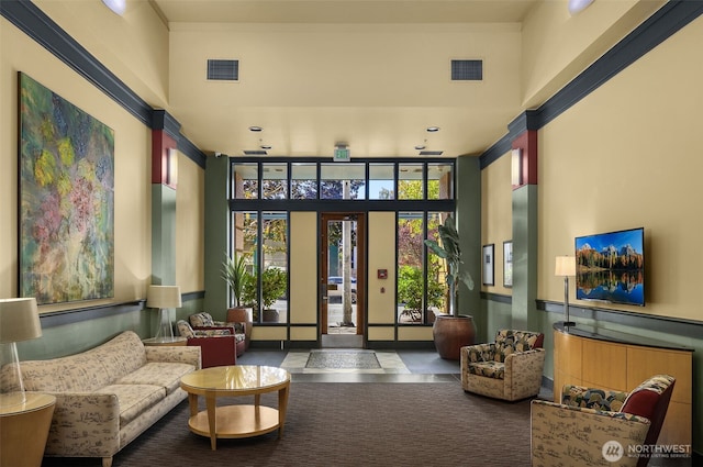 common area featuring visible vents