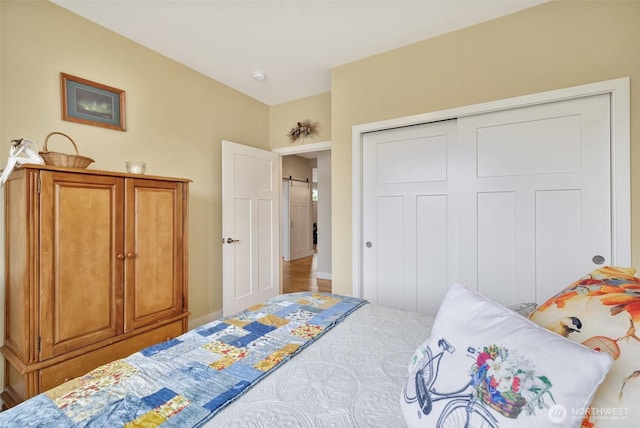 bedroom featuring a closet