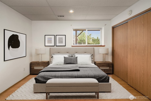 3802 Carpenter St, Mount Vernon, WA 98274 - bedroom with a drop ceiling, light wood finished floors, a closet, and recessed lighting