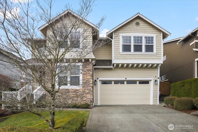 view of front of property featuring driveway and a garage