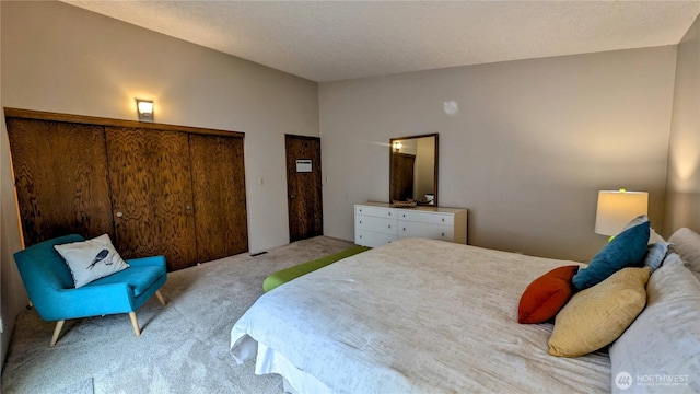 bedroom with carpet flooring