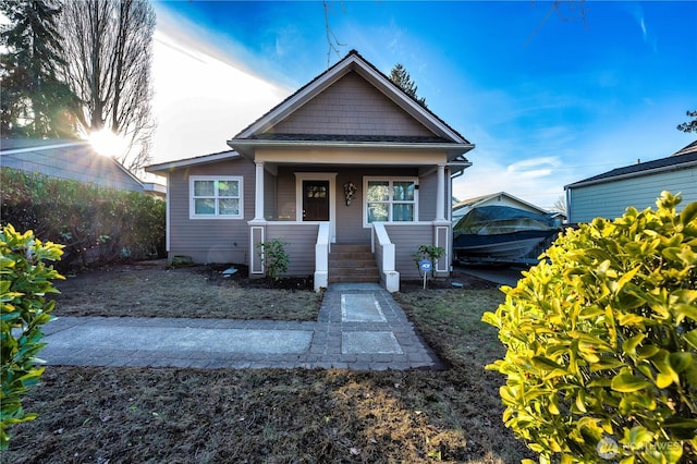 view of front of property featuring a porch