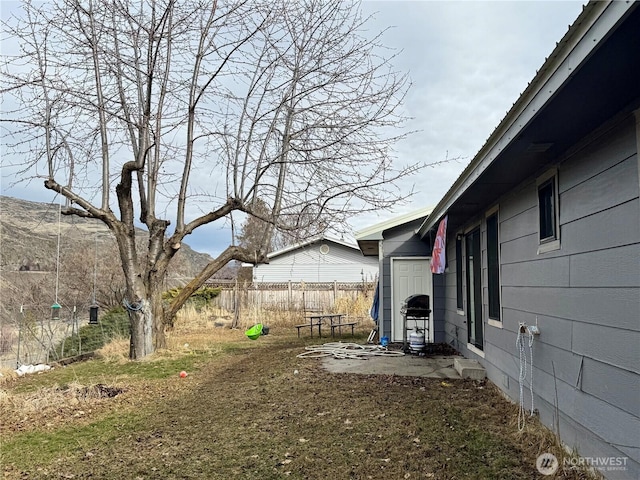 view of yard featuring fence