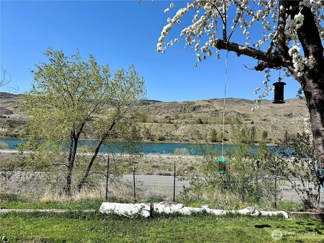 view of water feature featuring a mountain view