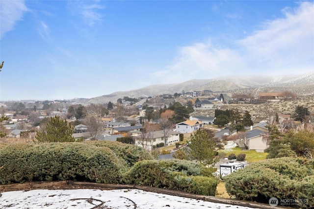 property view of mountains featuring a residential view