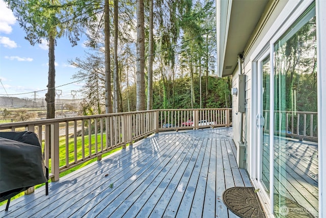 deck with grilling area