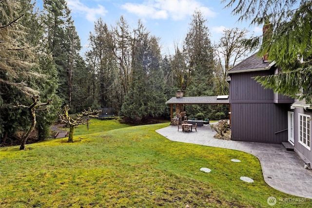 view of yard with a patio