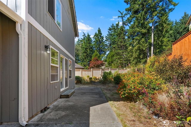 9100 Lewis Dr NE, Lacey, WA 98516 - fenced backyard with a patio area