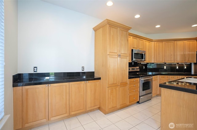 4329 Fairwood Blvd NE, Tacoma, WA 98422 - kitchen featuring tasteful backsplash, recessed lighting, light brown cabinets, and stainless steel appliances