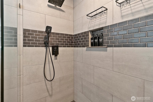 details featuring a tile shower