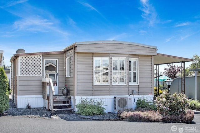 manufactured / mobile home with ac unit