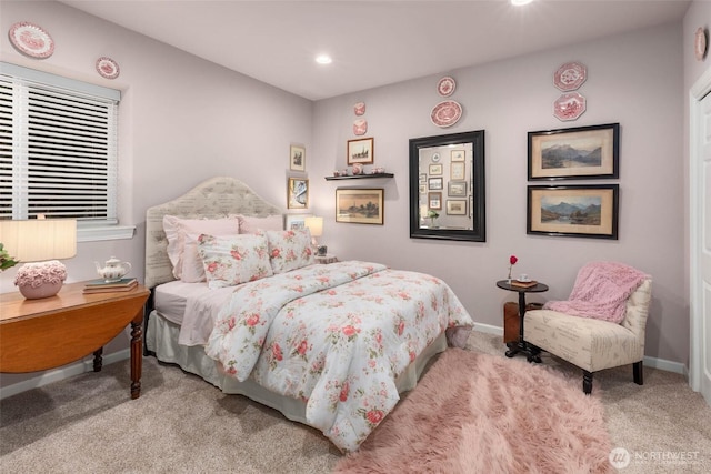 bedroom featuring carpet floors, recessed lighting, and baseboards