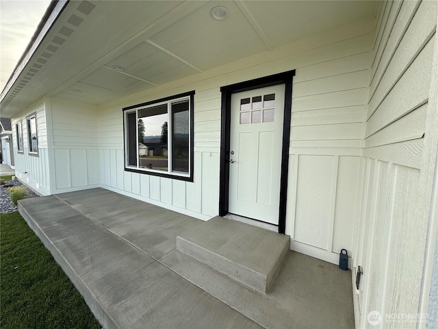 2575 1st St SE, East Wenatchee, WA 98802 - property entrance featuring board and batten siding