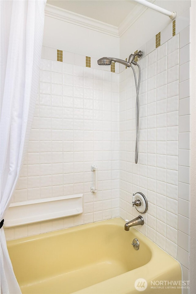 full bath with shower / bathtub combination with curtain and crown molding