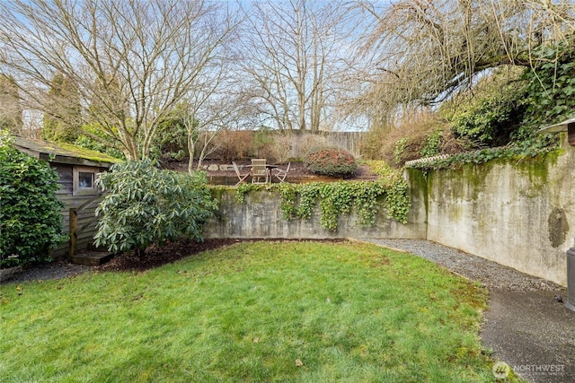 view of yard with fence