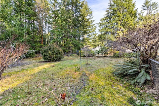 view of yard featuring fence